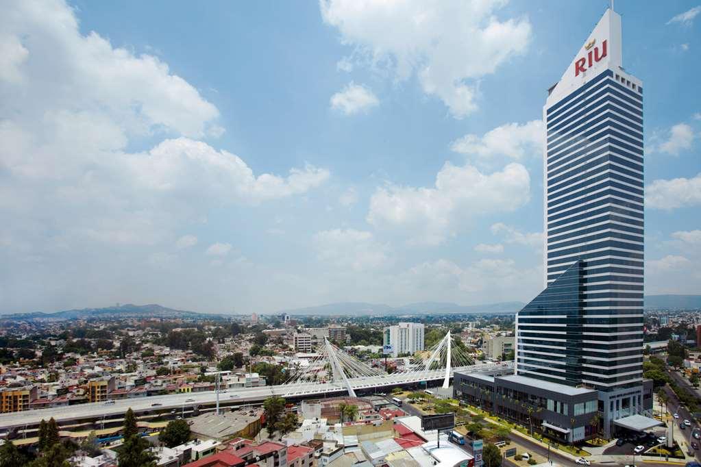 Отель Riu Plaza Гвадалахара Экстерьер фото